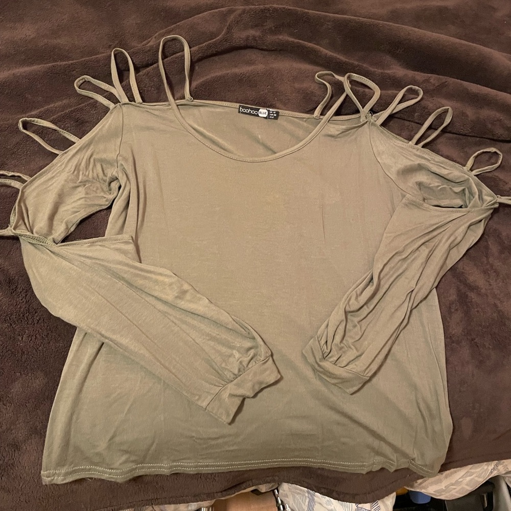 Long sleeved “open arm” shirt